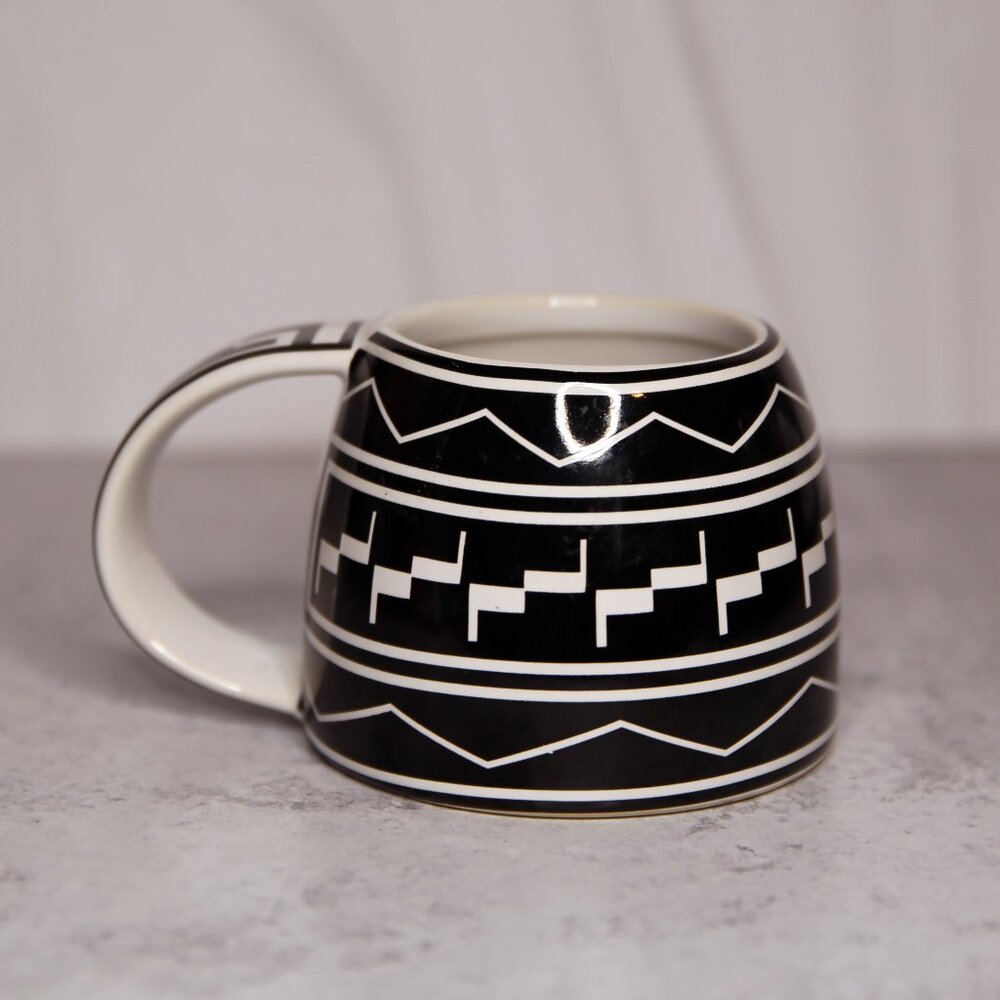 The Treasure Chest Las Cruces NM Aztec Black White Coffee Mug No. 6 1998